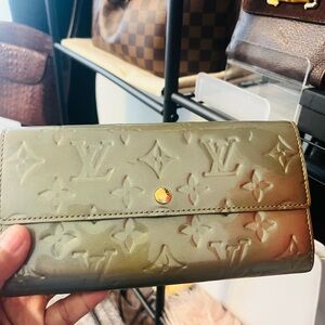 SOLD‼️Louis Vuitton Olive Green Wallet